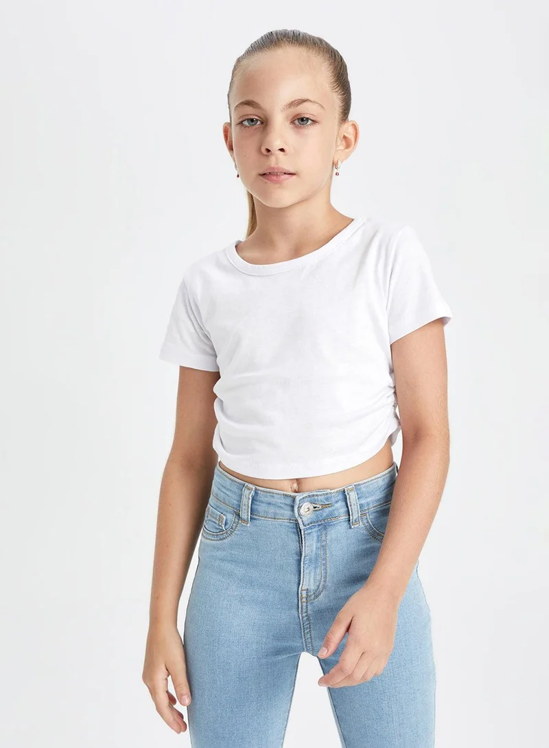 DeFacto Cropped Crew Neck Basic Short Sleeve T-Shirt